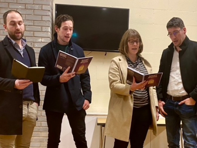 Canu Plygain singing