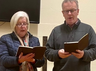 Canu Plygain singing