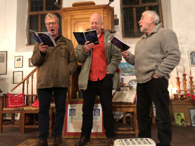 Canu Plygain singing