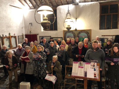 Canu Plygain singing
